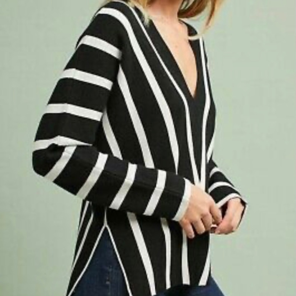 Anthropologie- Moth Brand “Hadley V-Neck Striped Pullover”